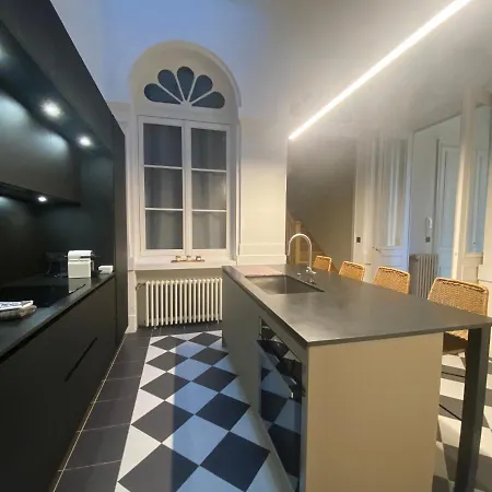 Folies Des Quinconces Bordeaux